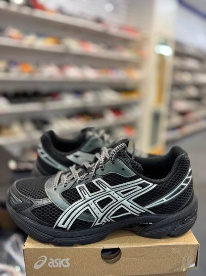 *USED* ASICS Gel-1130 Black Glacier Grey