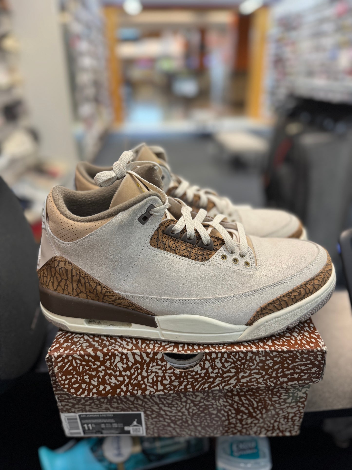 *USED* Jordan 3 Retro Palomino