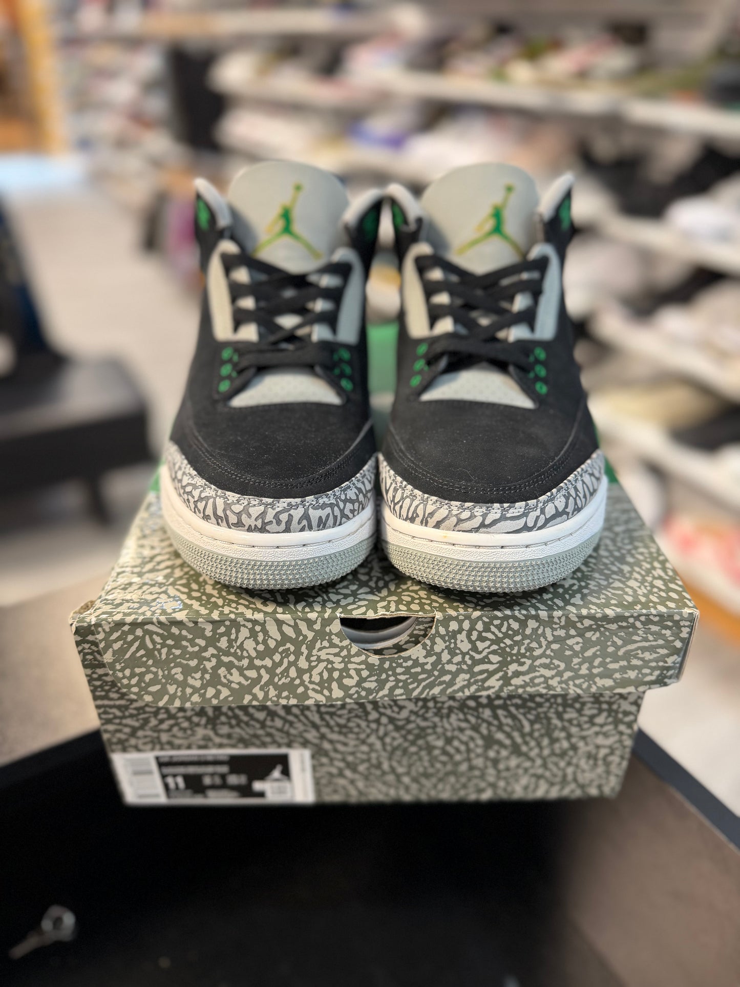 *USED* Jordan 3 Retro Pine Green