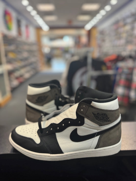 *USED* Jordan 1 Retro High Dark Mocha