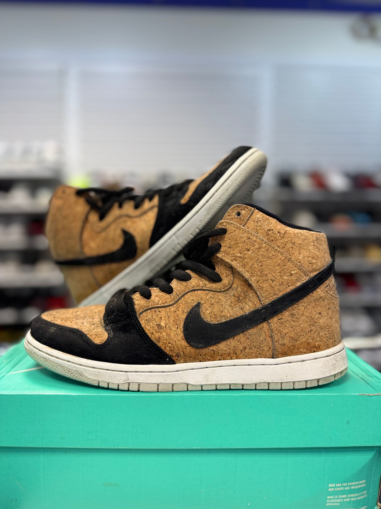 *USED* Nike SB Dunk High Cork