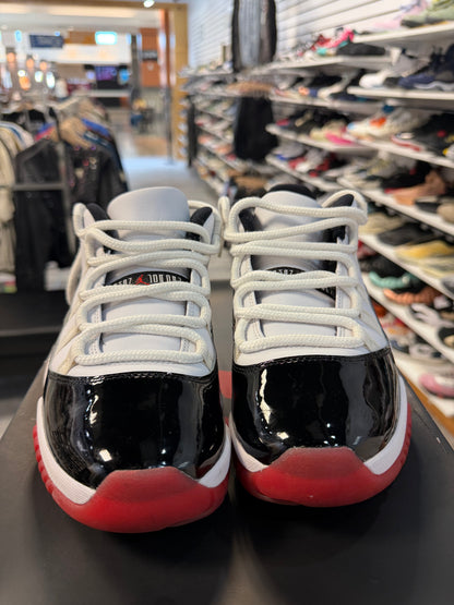 *USED* Jordan 11 Retro Low Concord Bred