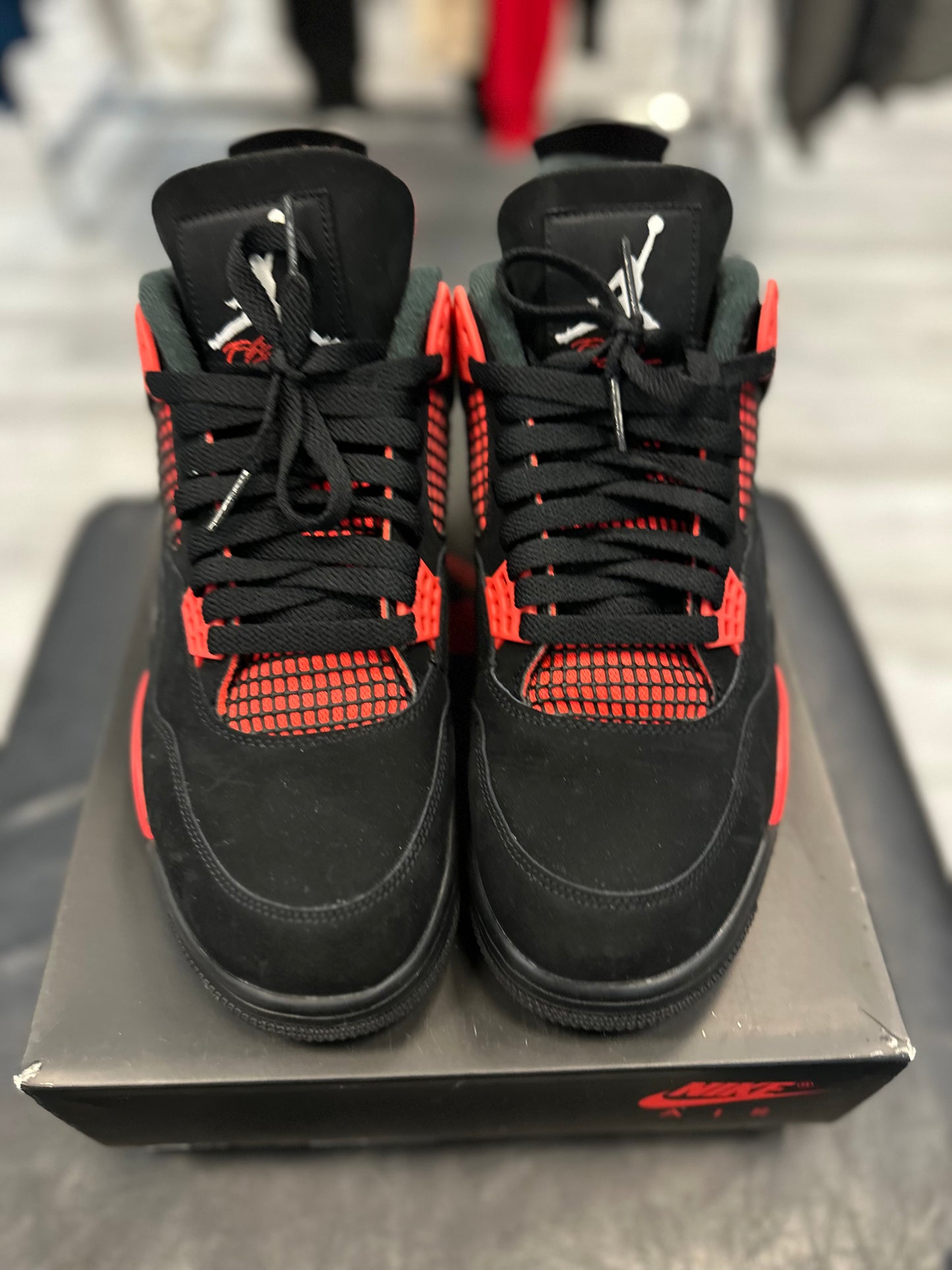 *USED* Jordan 4 Retro Red Thunder