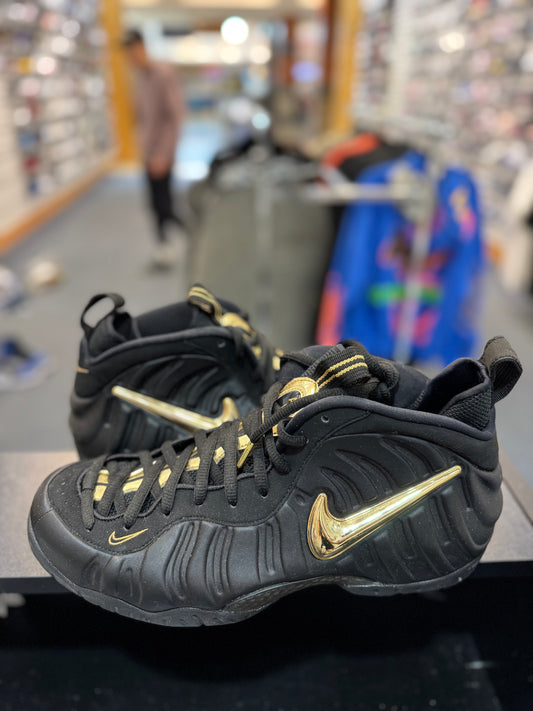 *USED* Nike Air Foamposite Pro Black Metallic Gold