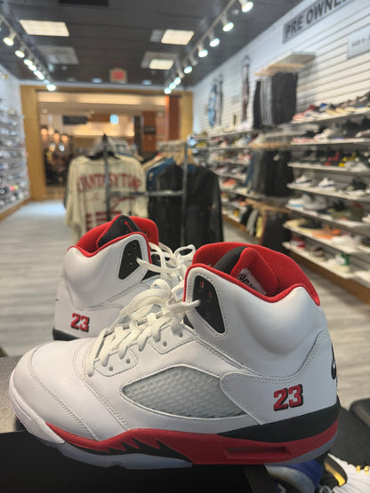 *USED* Jordan 5 Retro Fire Red Black Tongue (2025)