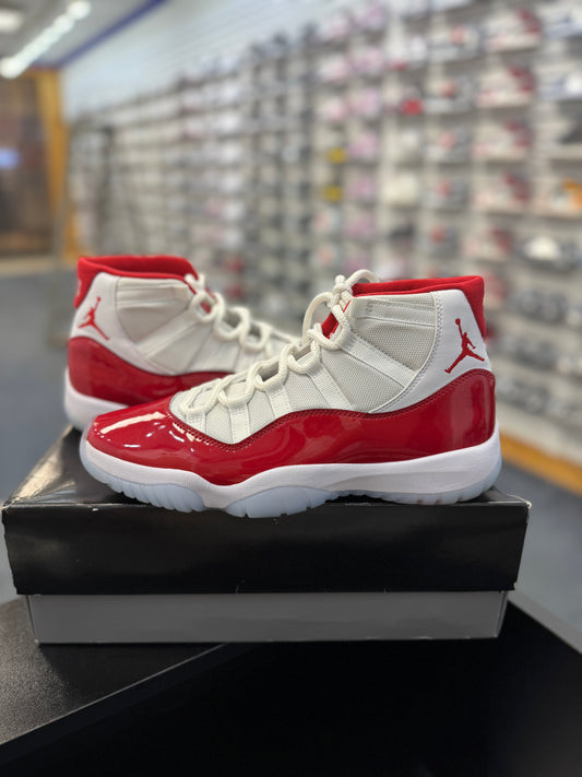 *USED* Jordan 11 Retro Cherry