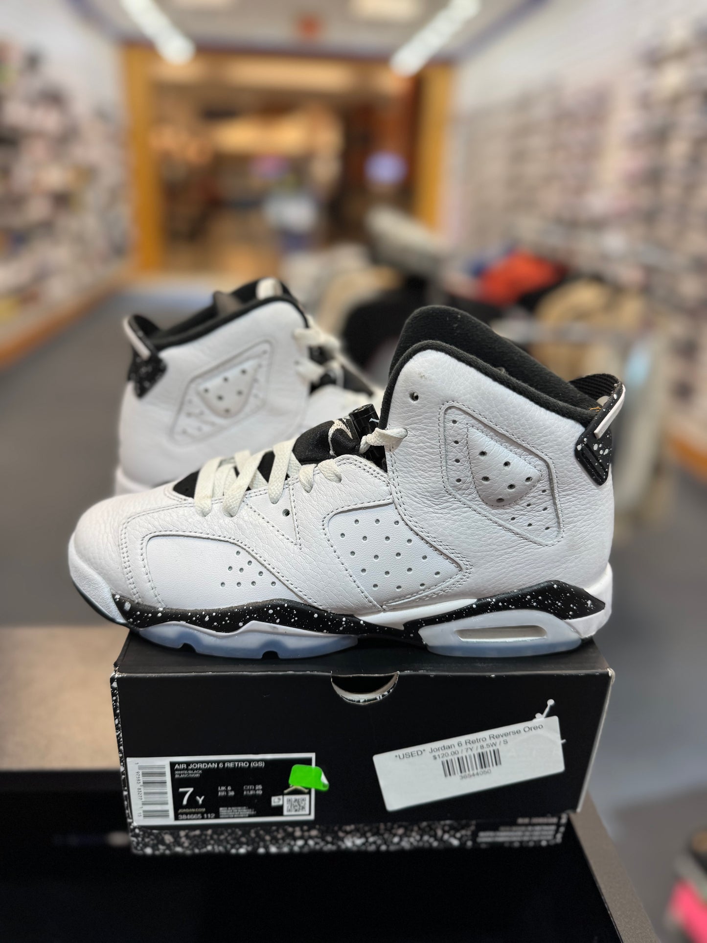 *USED* Jordan 6 Retro Reverse Oreo