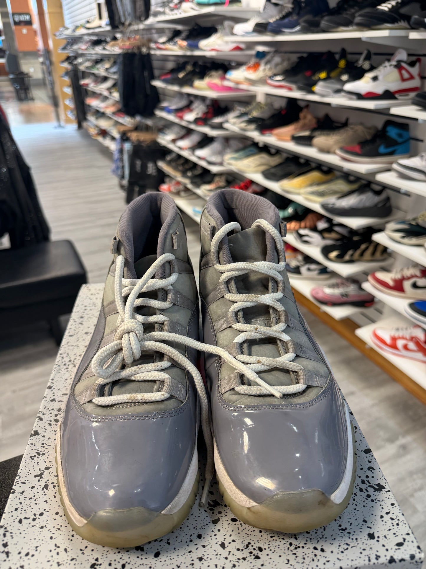 *USED* Jordan 11 Retro Cool Grey (2021)
