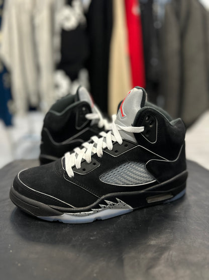 *USED* Jordan 5 Retro OG Black Metallic Reimagined