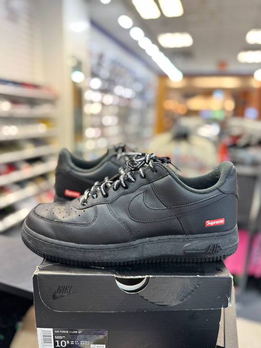 *USED* Nike Air Force 1 Low Supreme Black