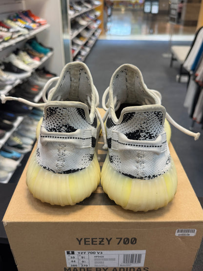 *USED* adidas Yeezy Boost 350 V2 Zebra