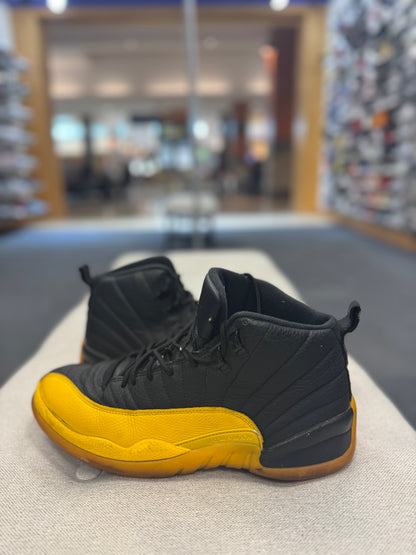 *USED* Jordan 12 Retro Black University Gold