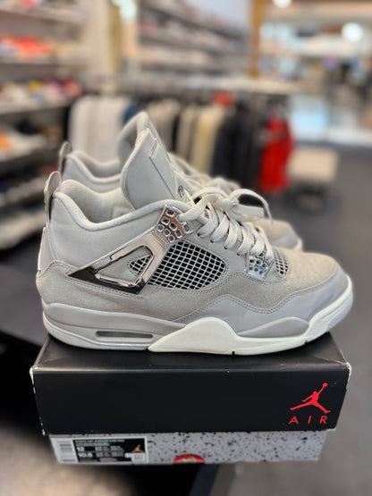 *USED* Jordan 4 Retro Frozen Moments