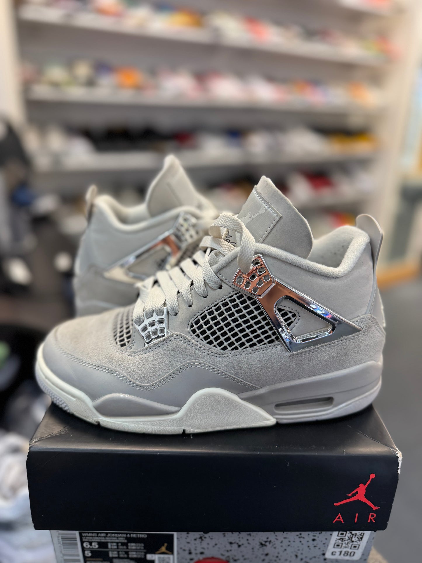 *USED* Jordan 4 Retro Frozen Moments