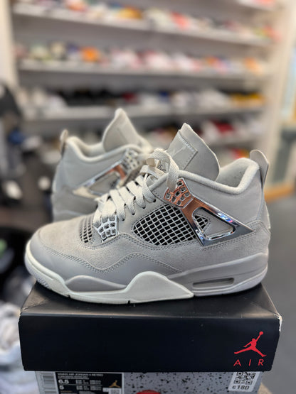 *USED* Jordan 4 Retro Frozen Moments