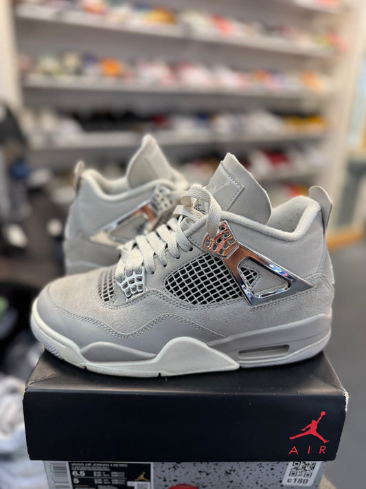*USED* Jordan 4 Retro Frozen Moments