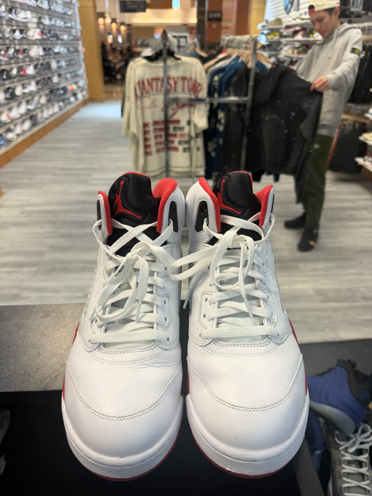 *USED* Jordan 5 Retro Fire Red Black Tongue (2025)