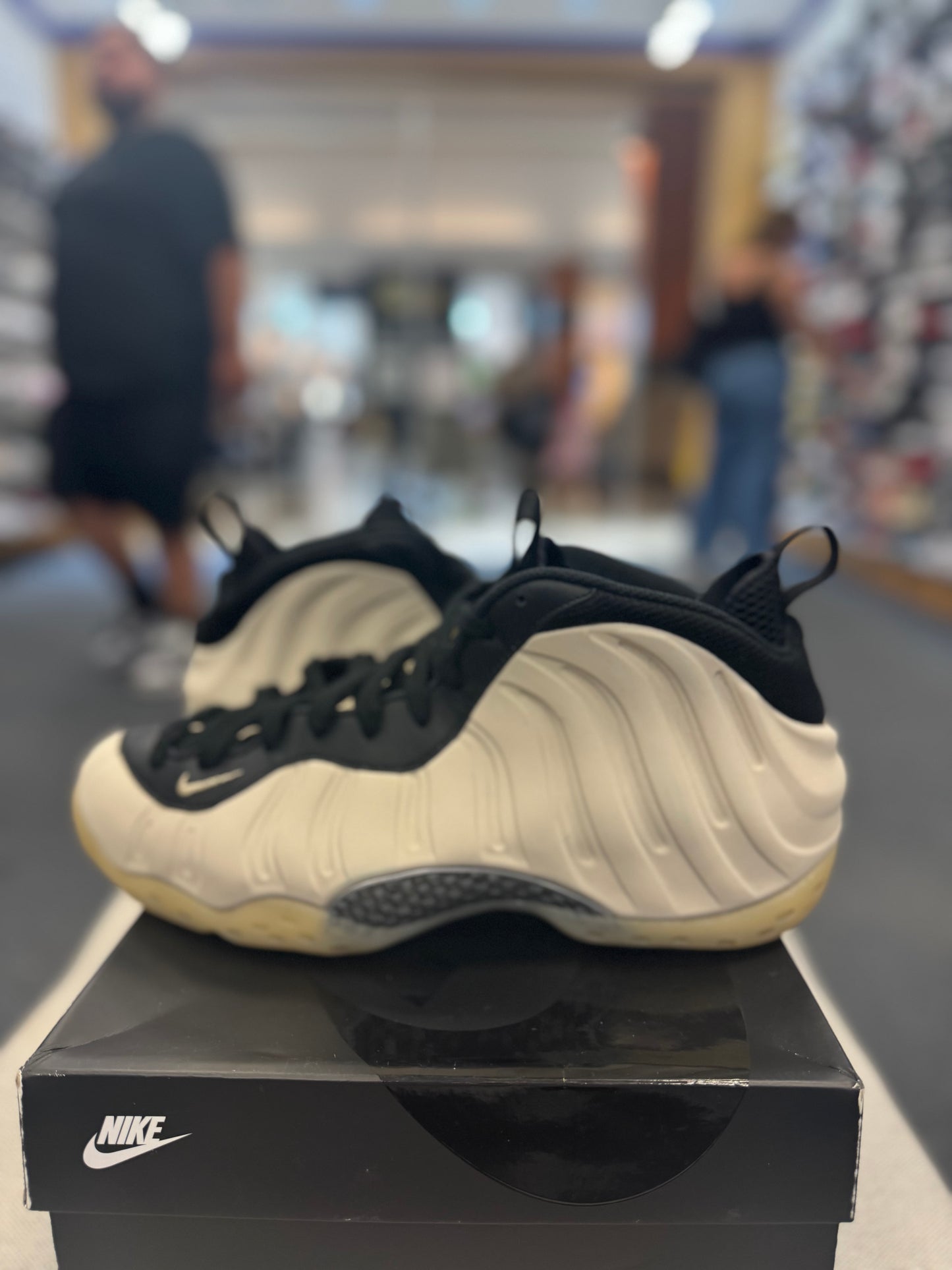 *USED* Nike Air Foamposite One Light Orewood Brown