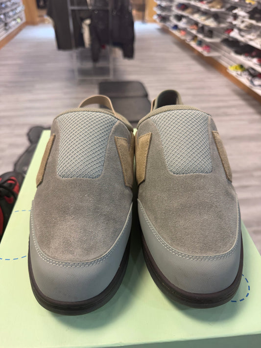 *USED* OFF WHITE MULE GREY