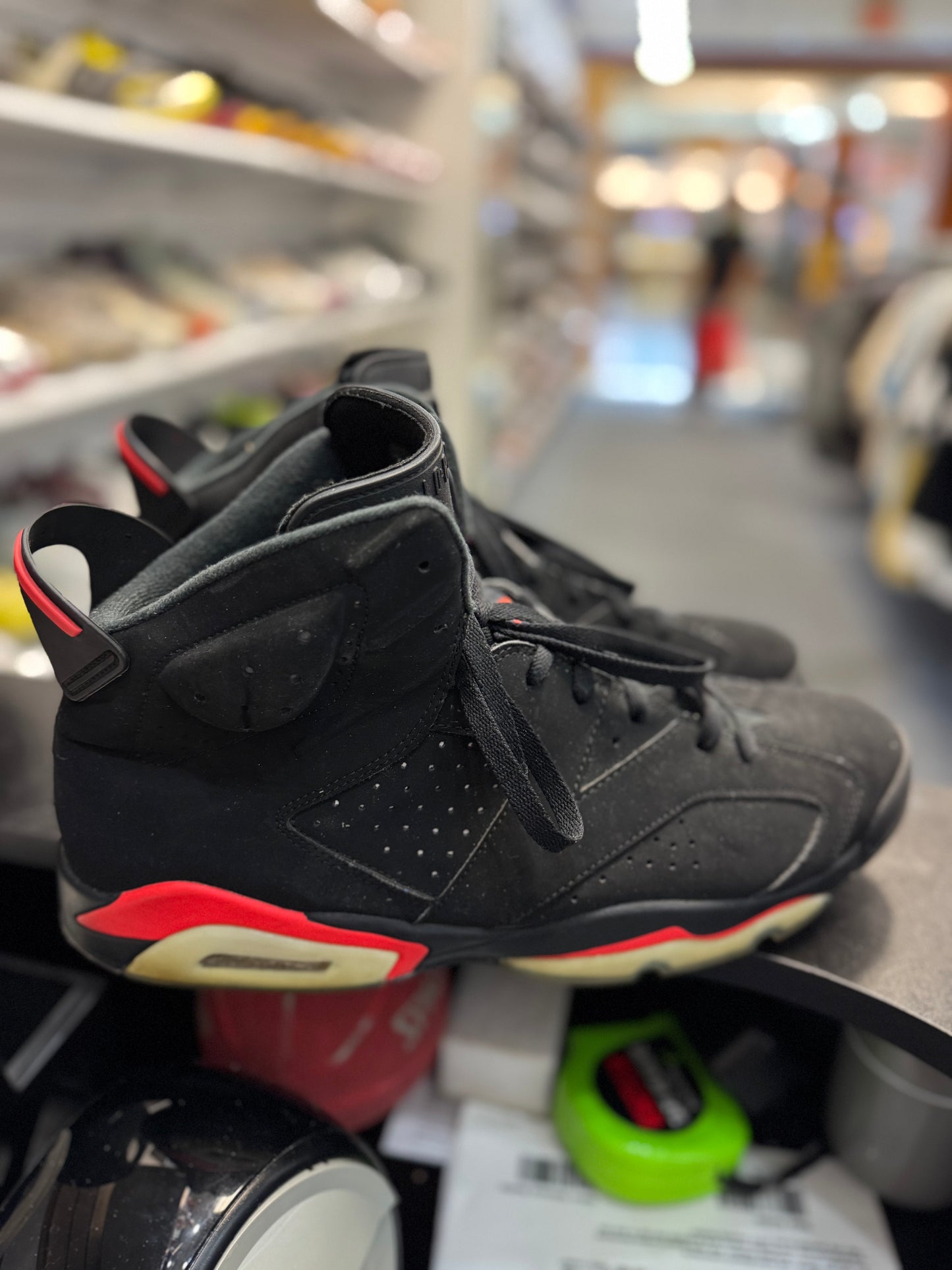 *USED* Jordan 6 Retro Black Infrared (2019)