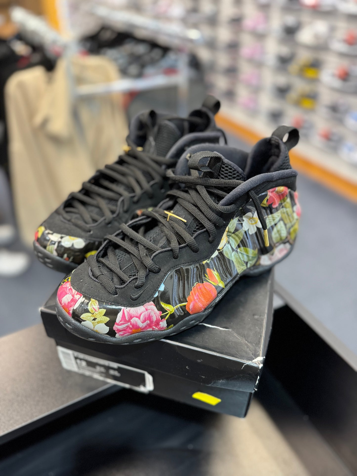 *USED* Nike Air Foamposite One Floral