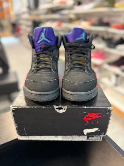 *USED* Jordan 5 Retro Top 3