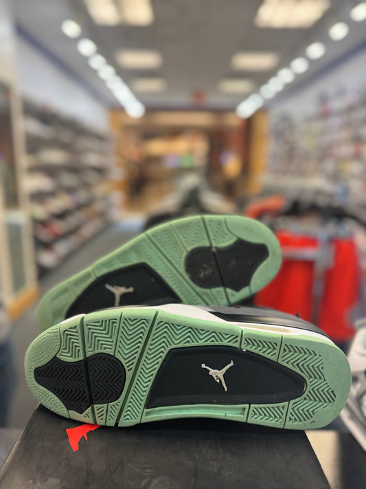*USED* Jordan 4 Retro Green Glow