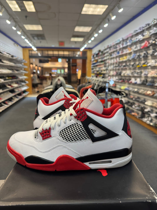 *USED* Jordan 4 Retro Fire Red (2020)