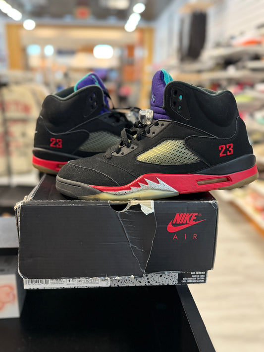 *USED* Jordan 5 Retro Top 3
