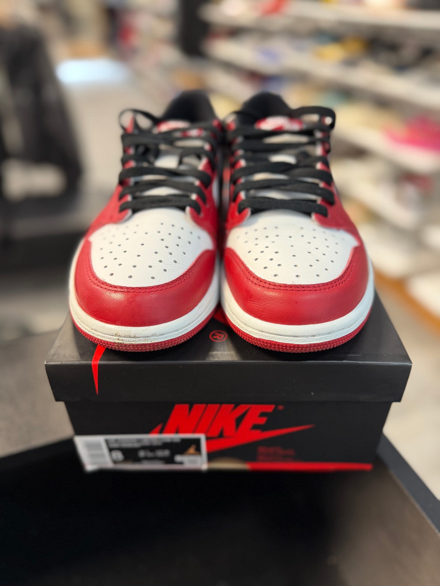 *USED* Jordan 1 Retro Chicago Low