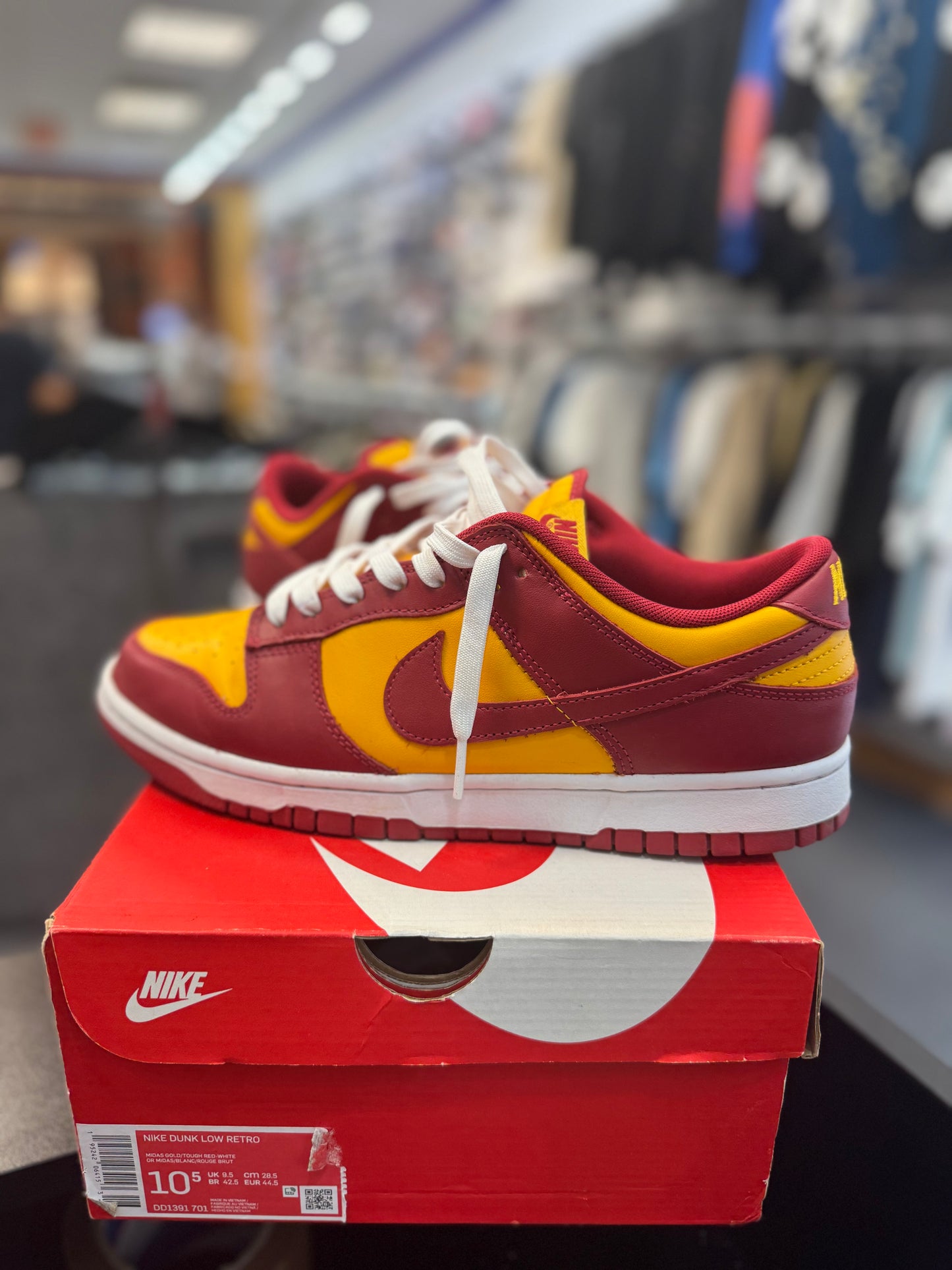 *USED* Nike Dunk Low Midas Gold