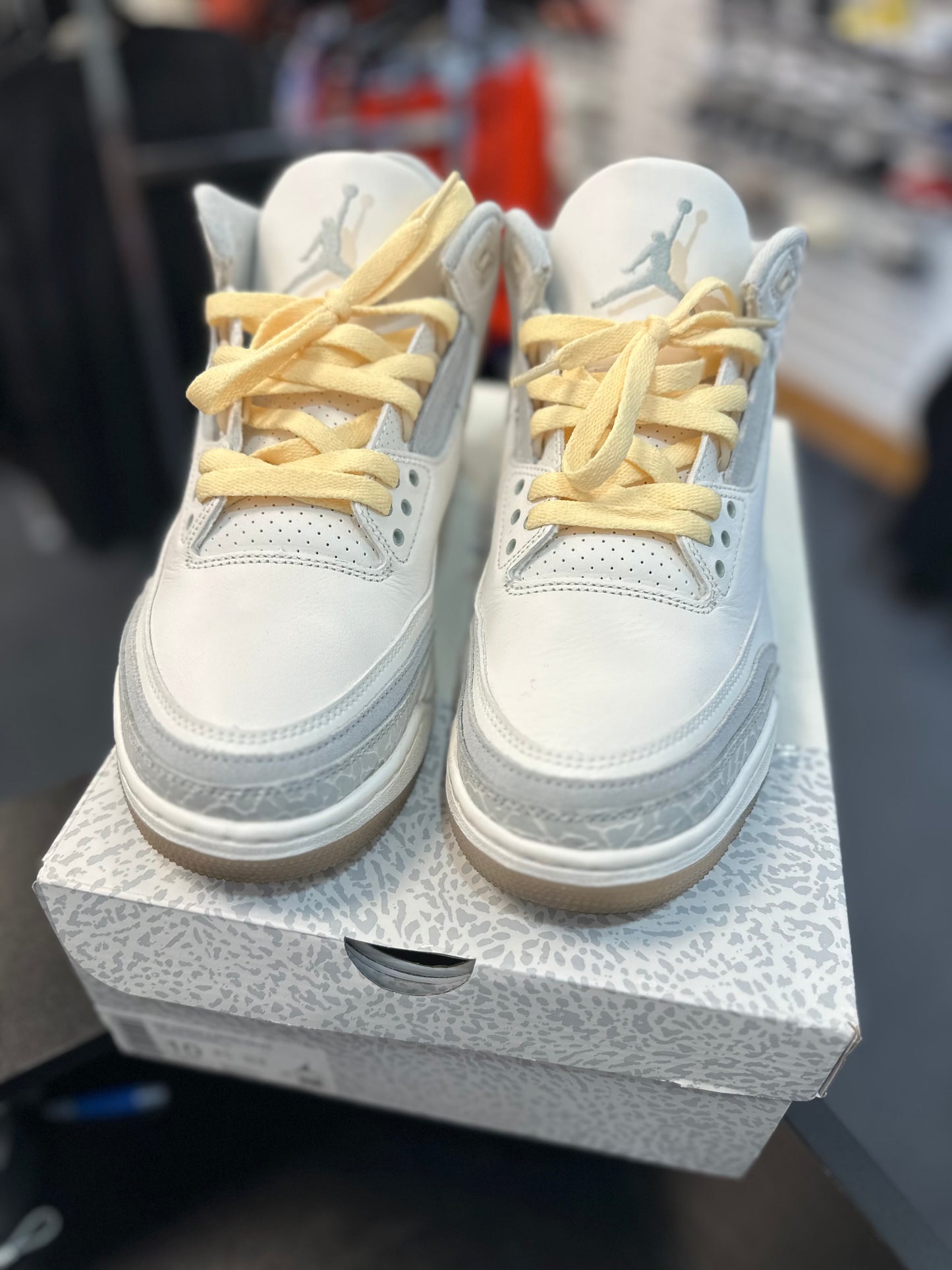 *USED* Jordan 3 Retro Craft Ivory