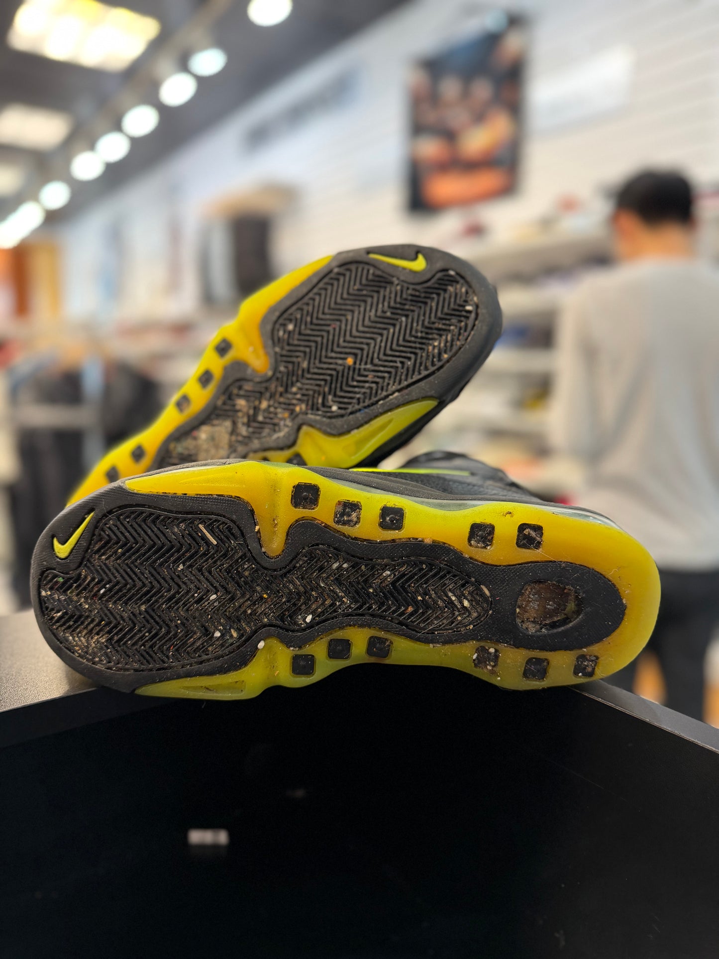 *USED* Nike Air Total Max Uptempo Black Volt (2020)