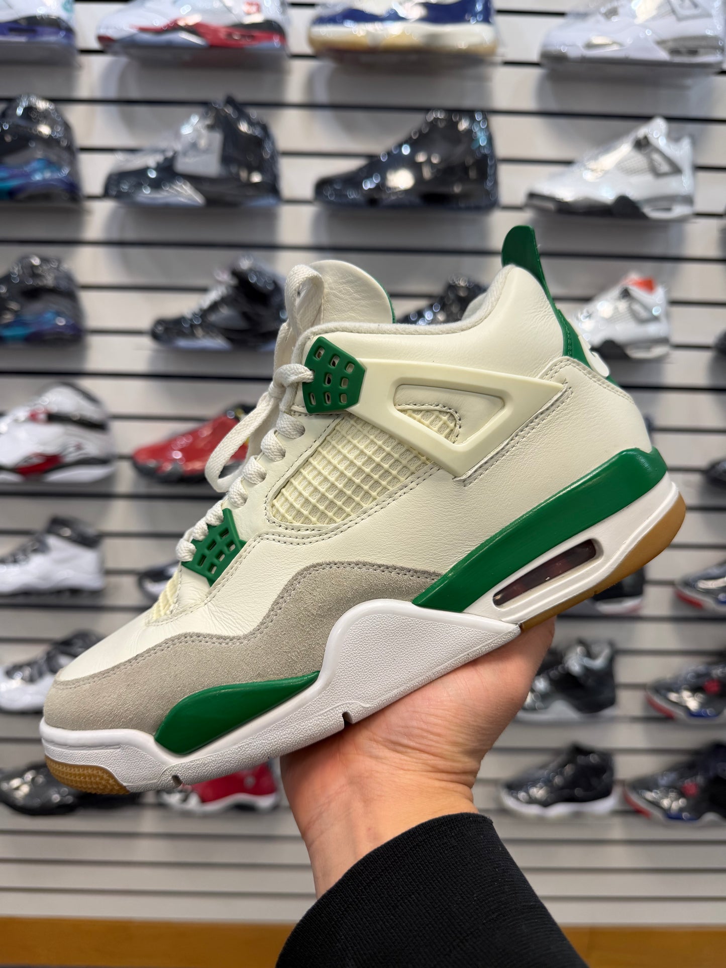 *USED* Jordan 4 Retro Pine Green SB