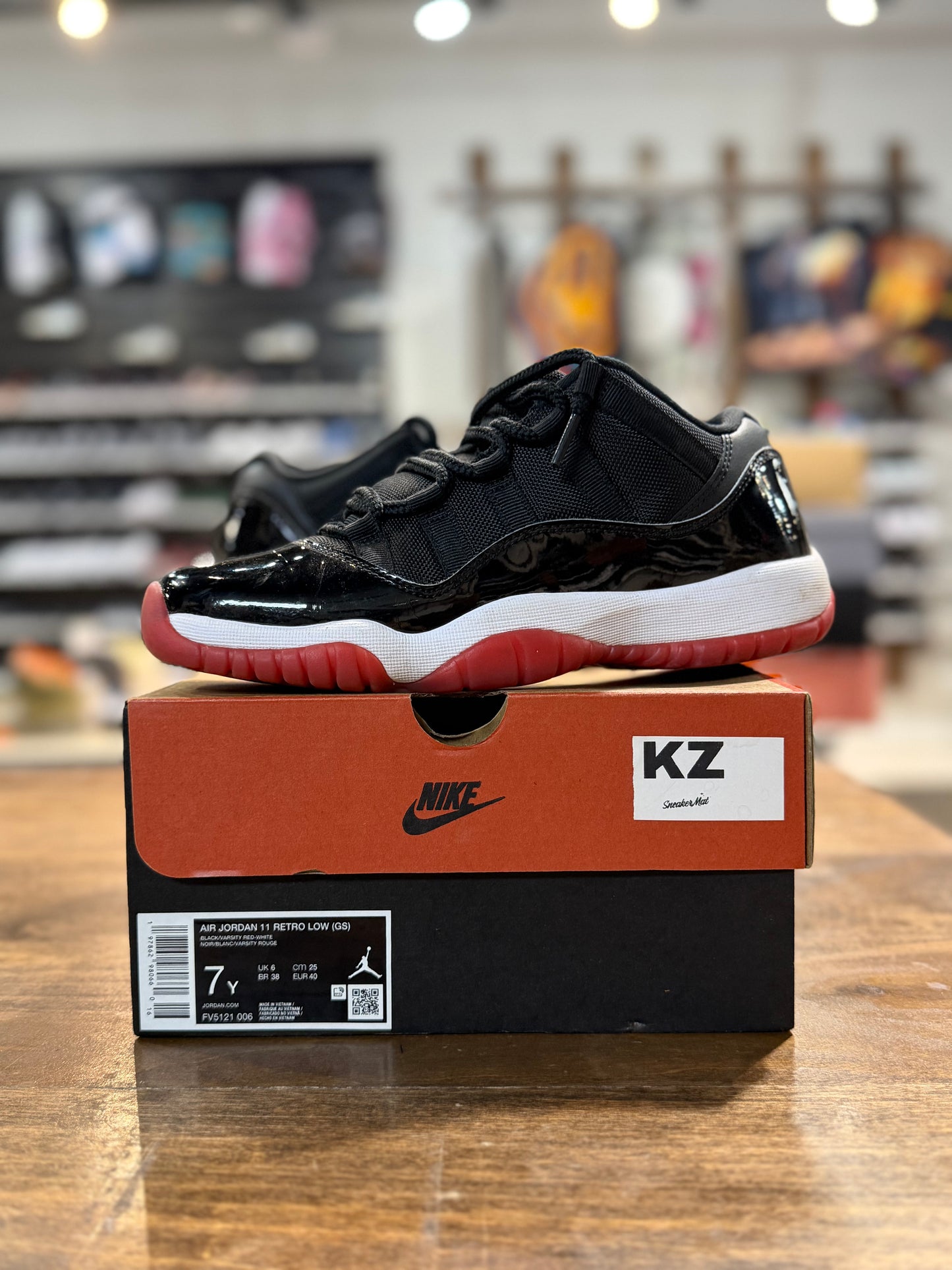 Jordan 11 Retro Low Bred (2025) (GS)