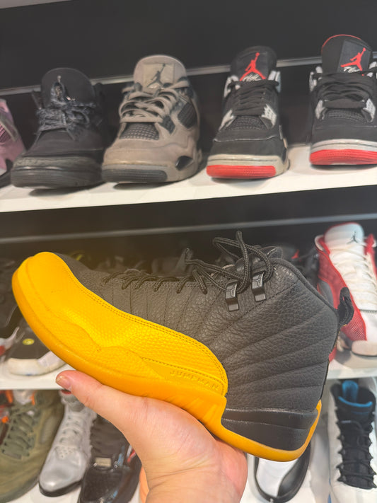 *USED* Jordan 12 Retro Black University Gold