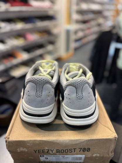 *USED* adidas Yeezy Boost 700 Wave runner