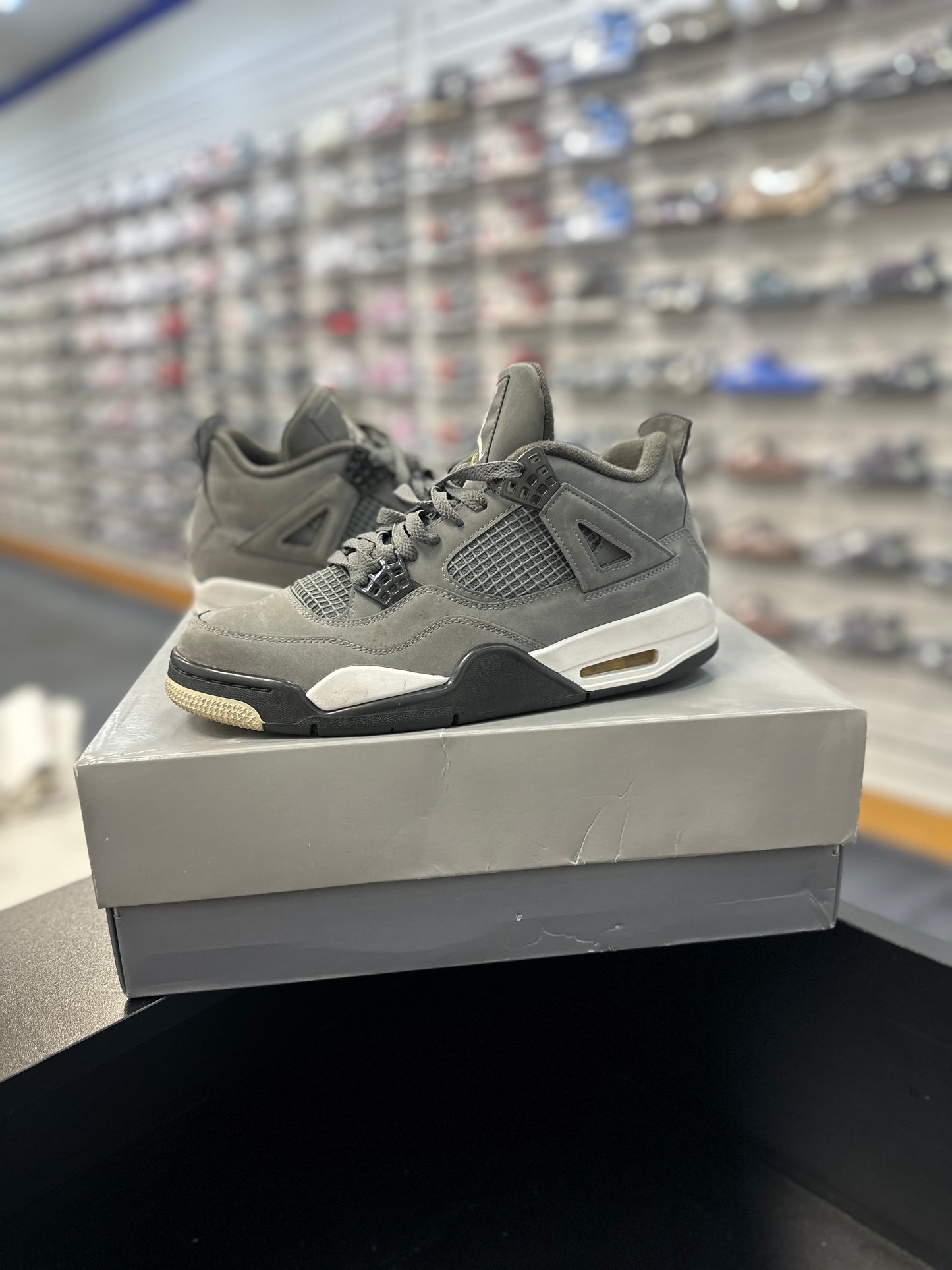 *USED* Jordan 4 Retro Cool Grey