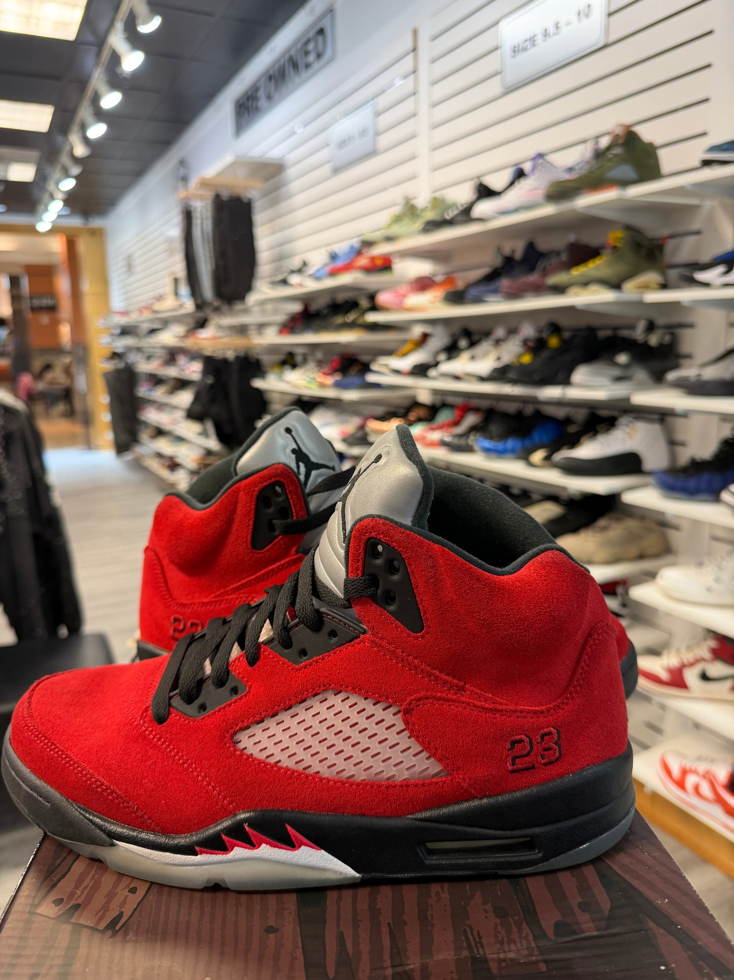 *USED*  Jordan 5 Retro Raging Bull Red (2021)