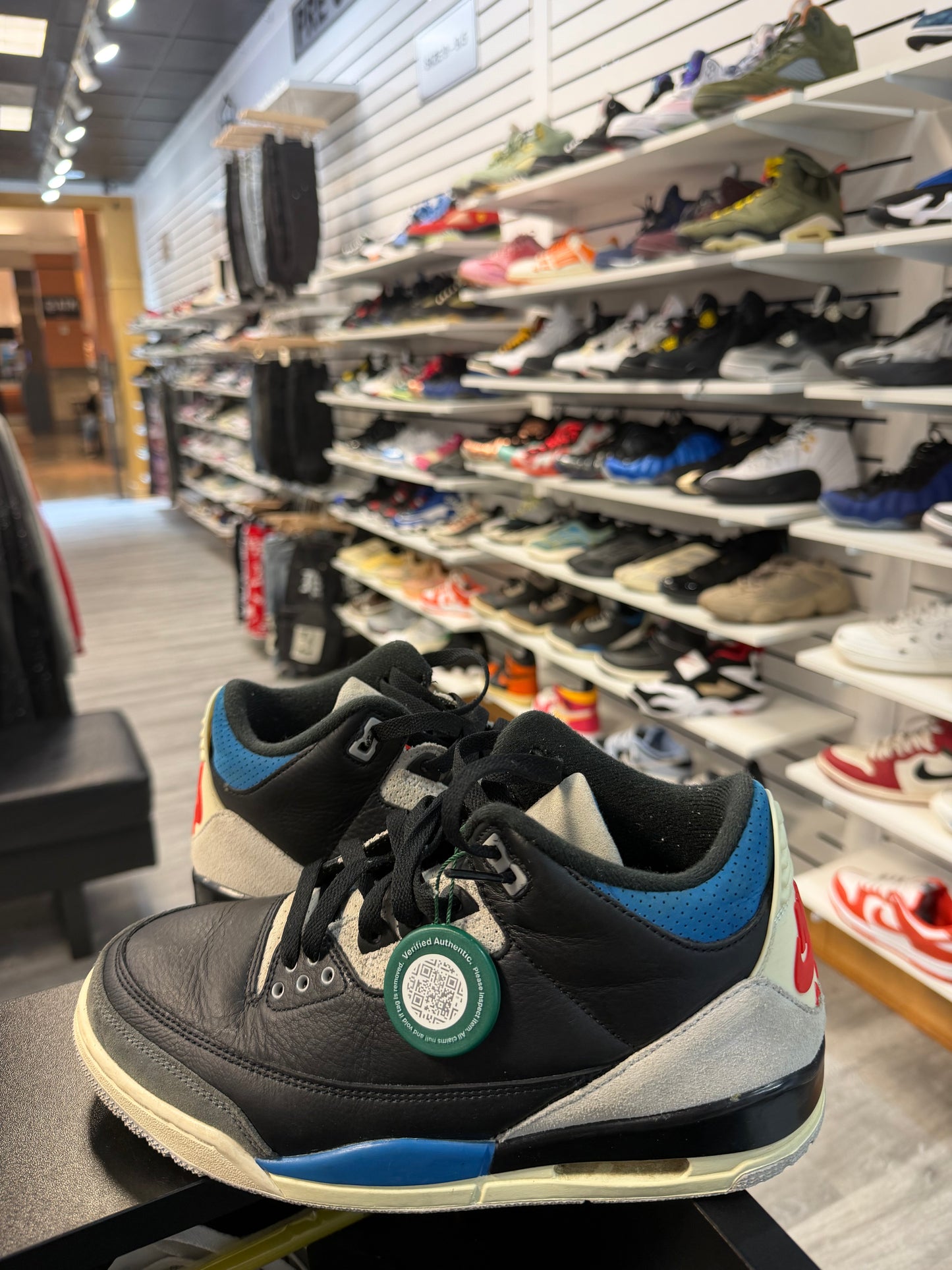 *USED* Jordan 3 Retro Rare Air