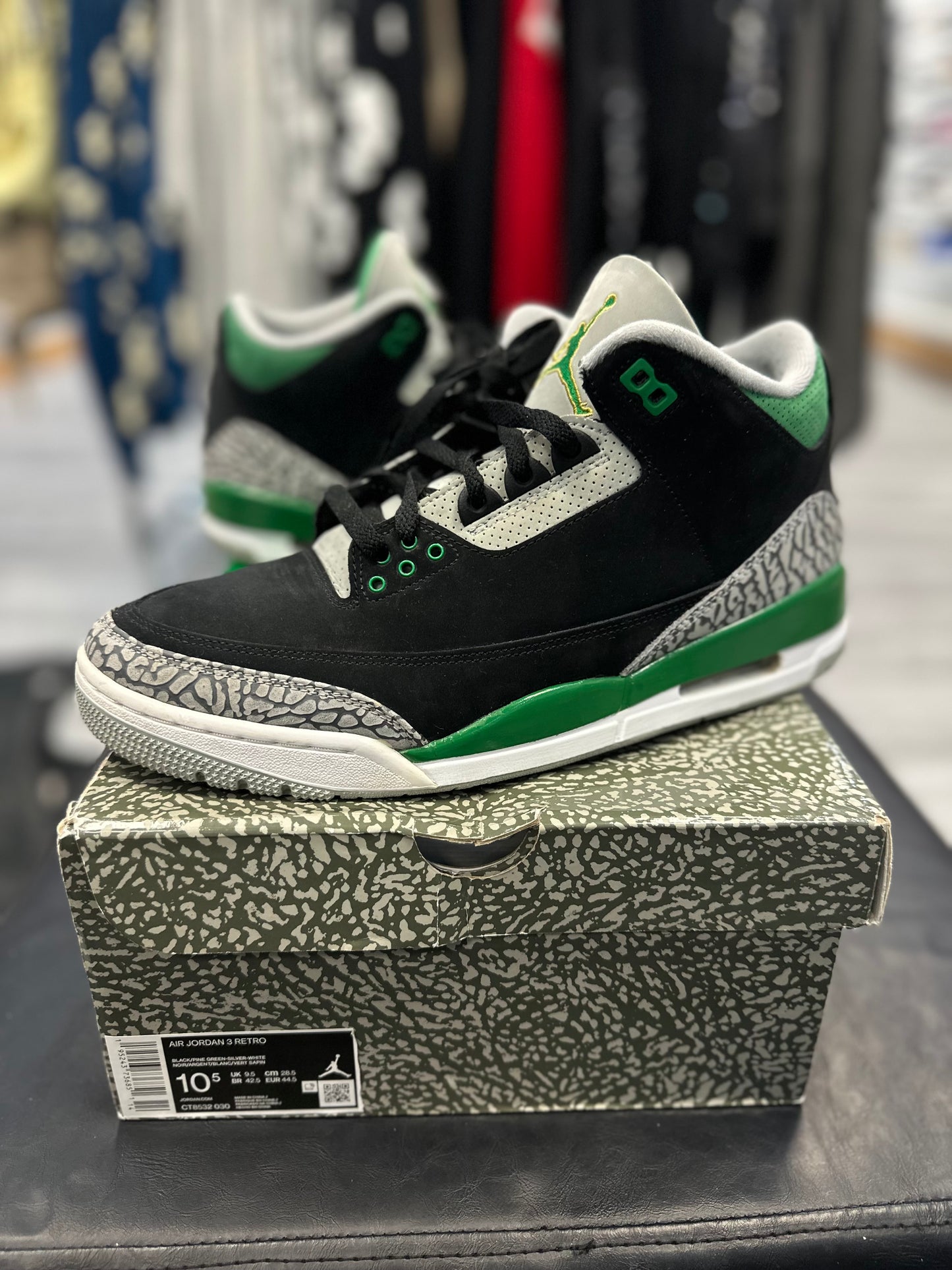 *USED* Jordan 3 Retro Pine Green