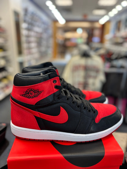 *USED* Jordan 1 Retro High OG Satin Bred