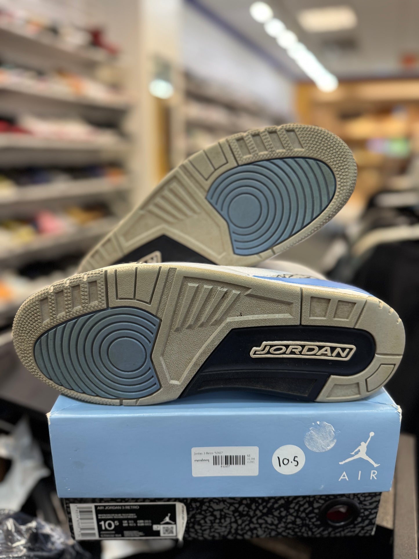 *USED* Jordan 3 Retro UNC (2020)