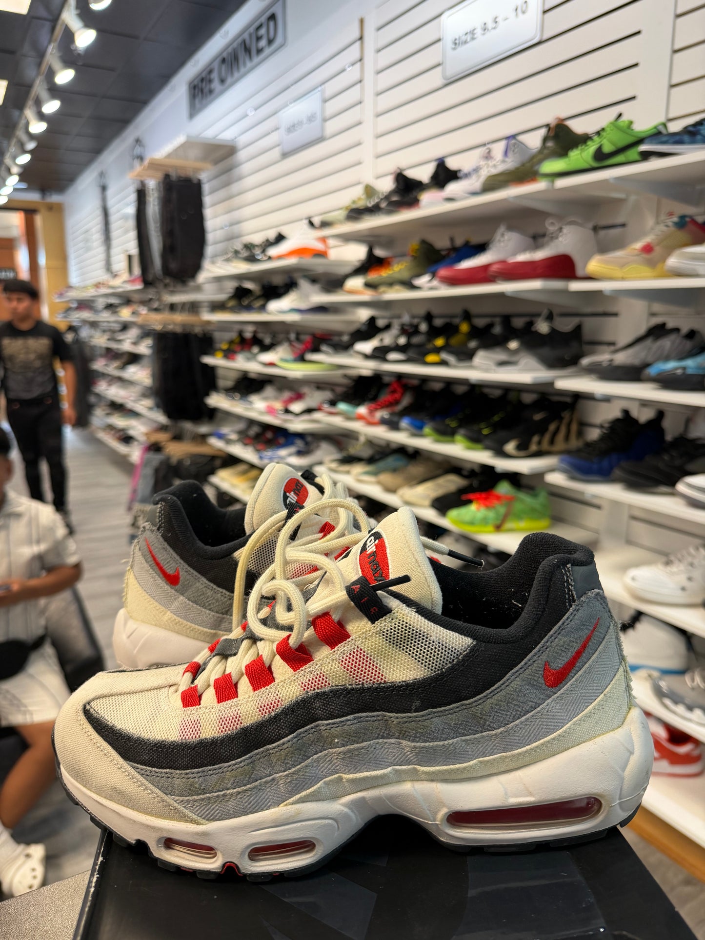 *USED* Nike Air Max 95 Smoke Grey