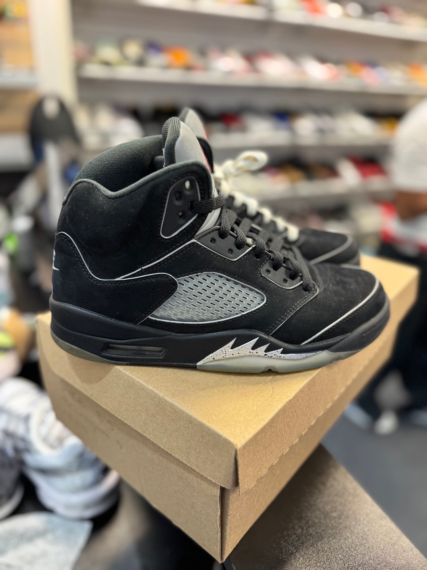 *USED* Jordan 5 Retro OG Black Metallic Reimagined