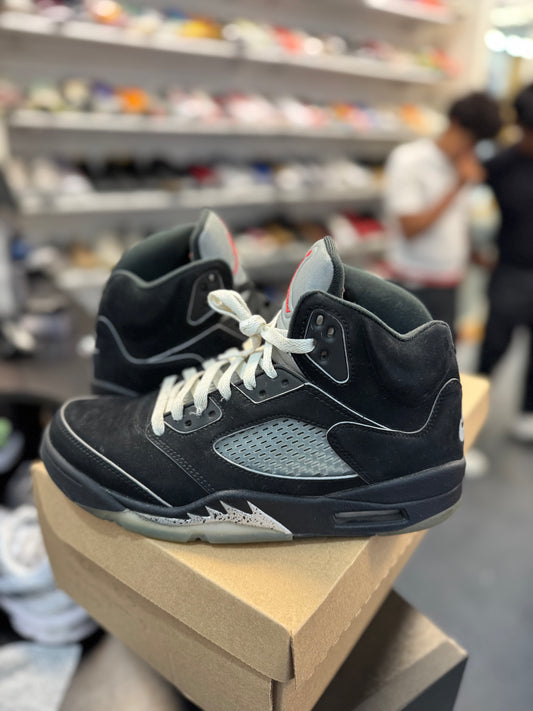 *USED* Jordan 5 Retro OG Black Metallic Reimagined