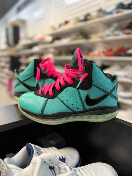 *USED* Nike LeBron 8 South Beach