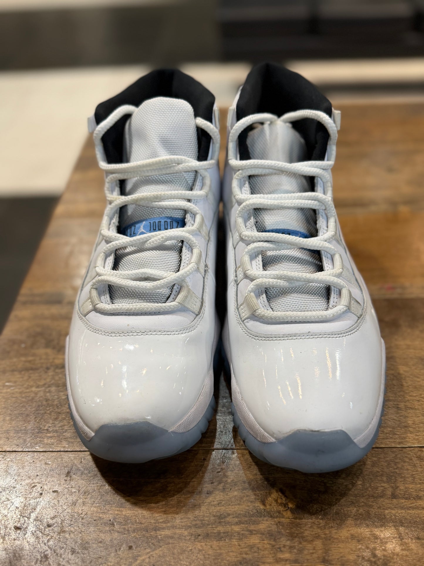 *USED* Jordan 11 Retro Legend Blue (2024)
