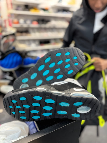 *USED* Nike Air Max Uptempo 95 White Black Teal