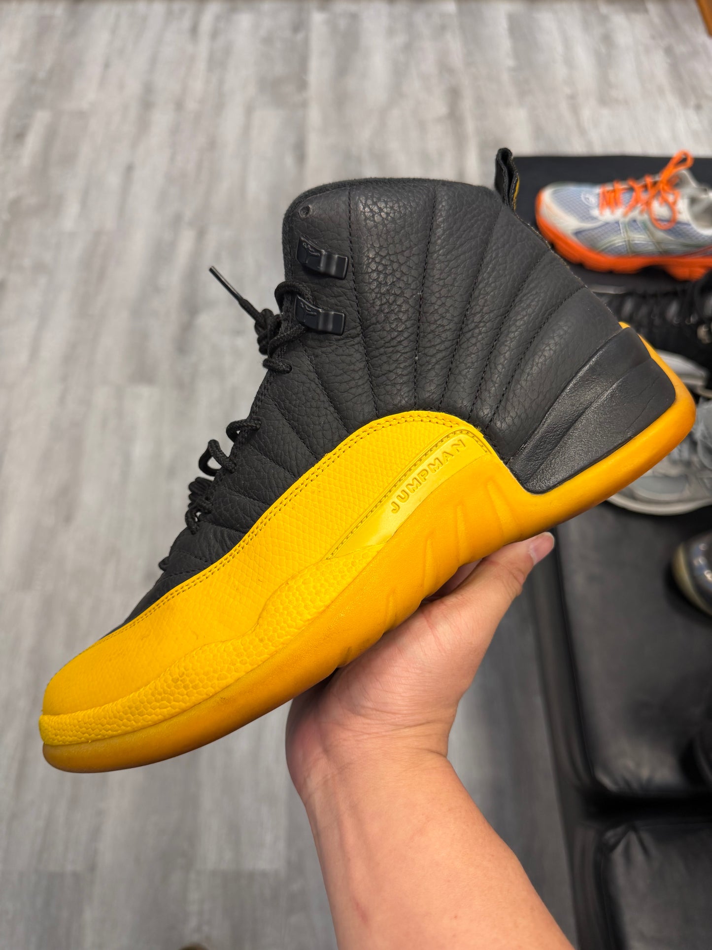 *USED* Jordan 12 Retro Black University Gold